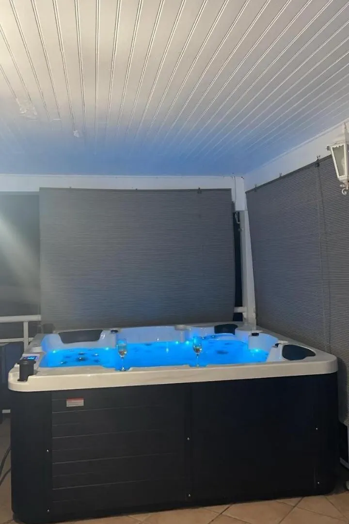 F4 Vue Mer سكولكر